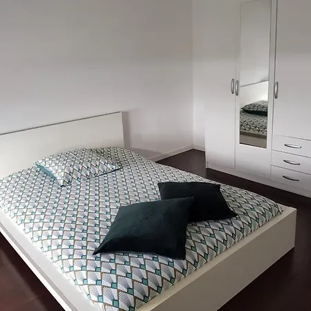 Duplex De 115m2 Secteur Pompidou - 2 Chambres アパート メス