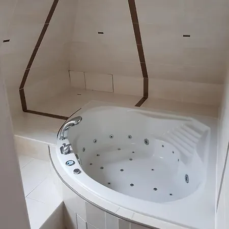 Duplex De 115m2 Secteur Pompidou - 2 Chambres メス